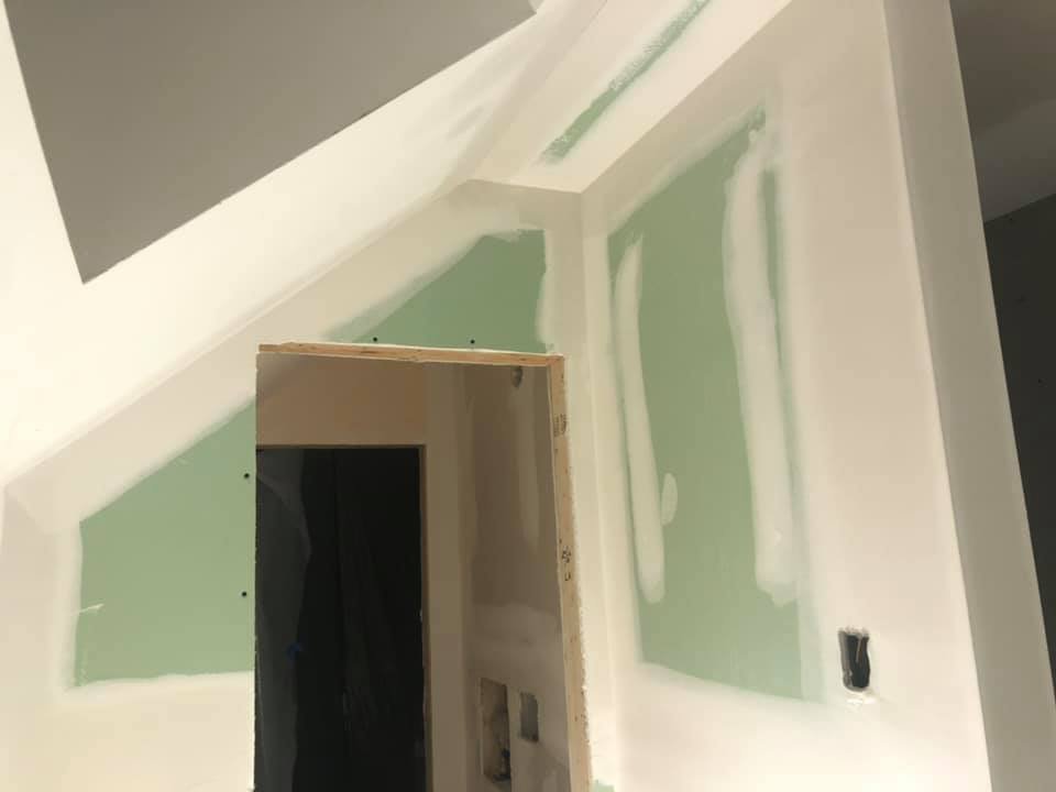 Drywall Finishing a bathroom