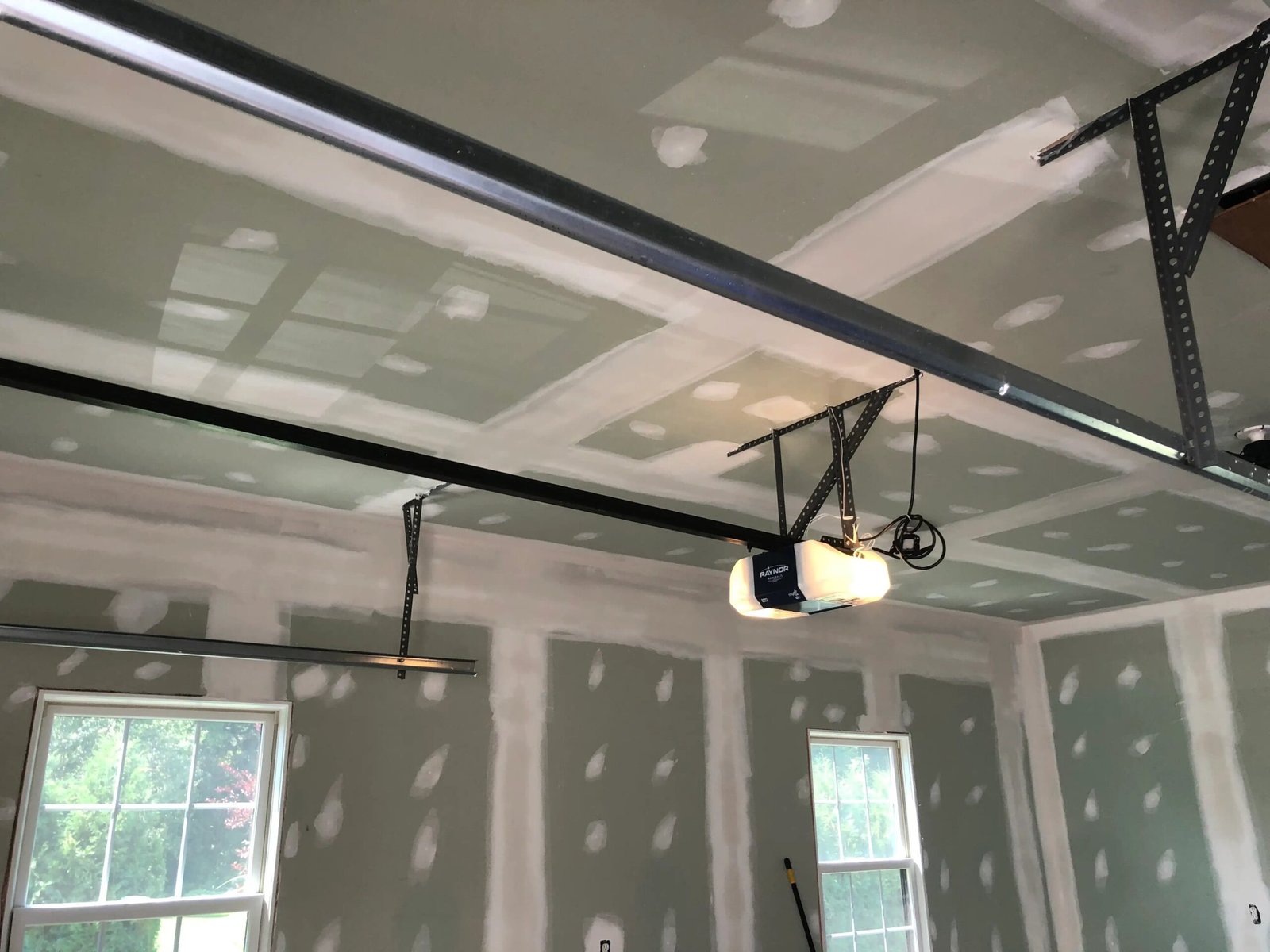 drywall finishing garage in granby ma